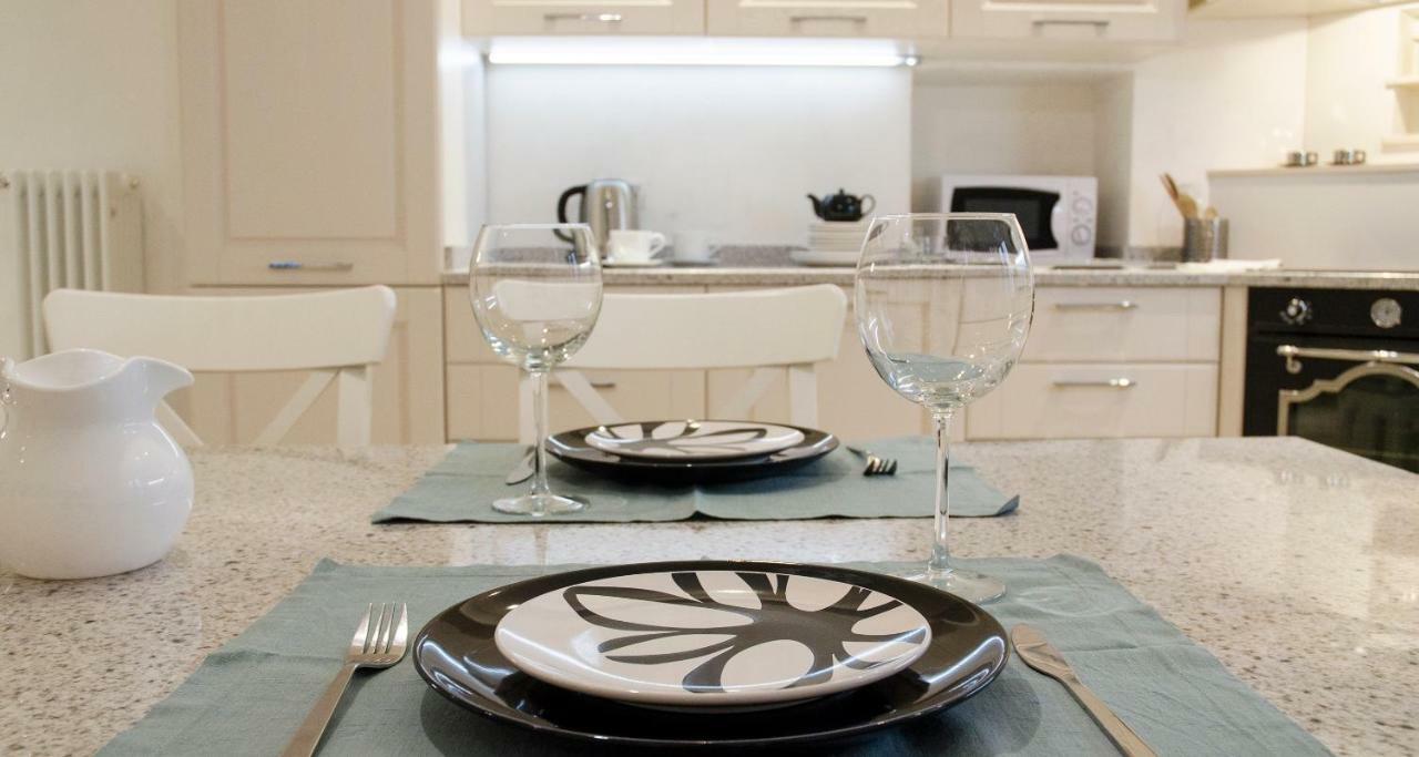 Joivy Splendid 3Br Apt With Parking And Terrace In Como Lake Como 外观 照片