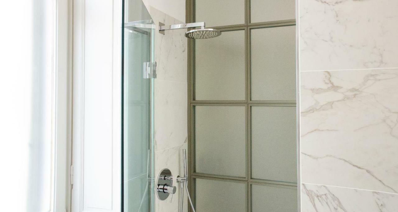 Joivy Splendid 3Br Apt With Parking And Terrace In Como Lake Como 外观 照片