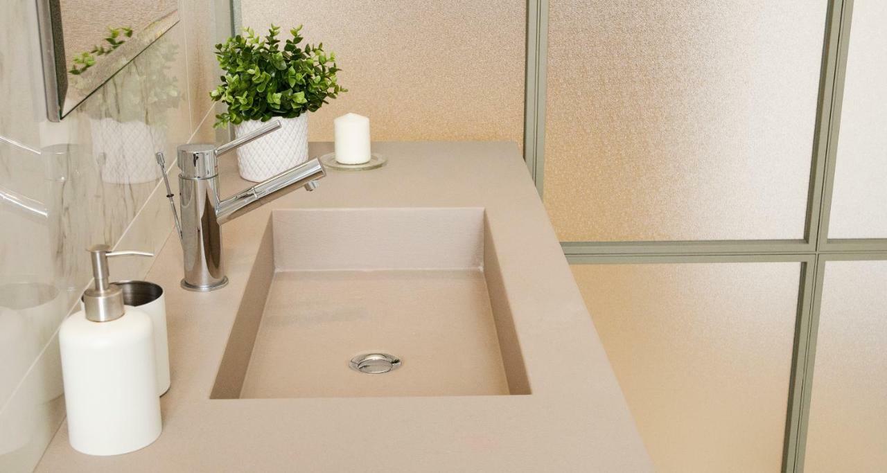 Joivy Splendid 3Br Apt With Parking And Terrace In Como Lake Como 外观 照片